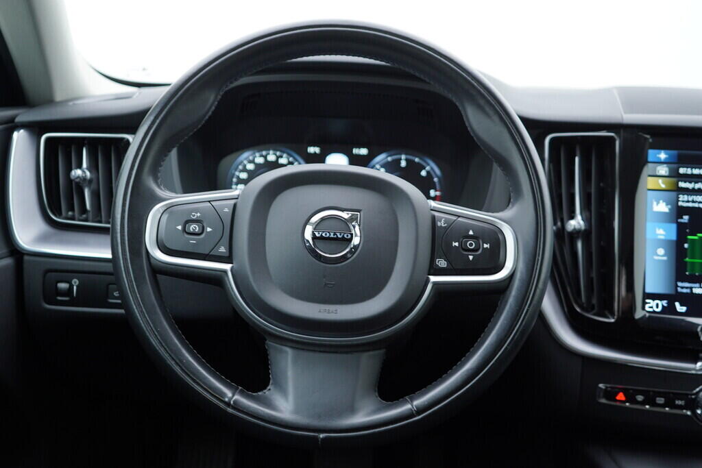 OV190V09219_30.webp_XC60 Momentum 2.0 TDI 145 kW automat, DPH