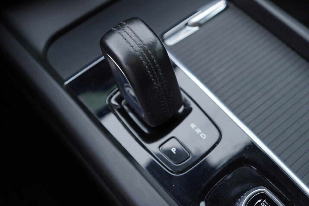 OV190V09219_37.webp_XC60 Momentum 2.0 TDI 145 kW automat, DPH