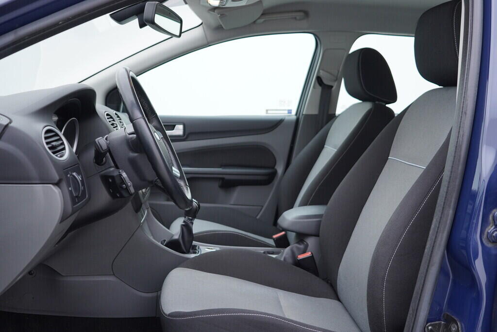 OV190V09224_22.webp_FOCUS  1.8  85 kW manuál