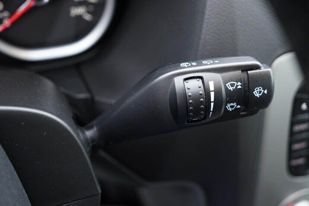 OV190V09224_25.webp_FOCUS  1.8  85 kW manuál