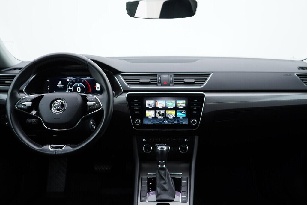 OV190V09226_27.webp_SUPERB Style 2.0 TDI 110 kW automat, DPH