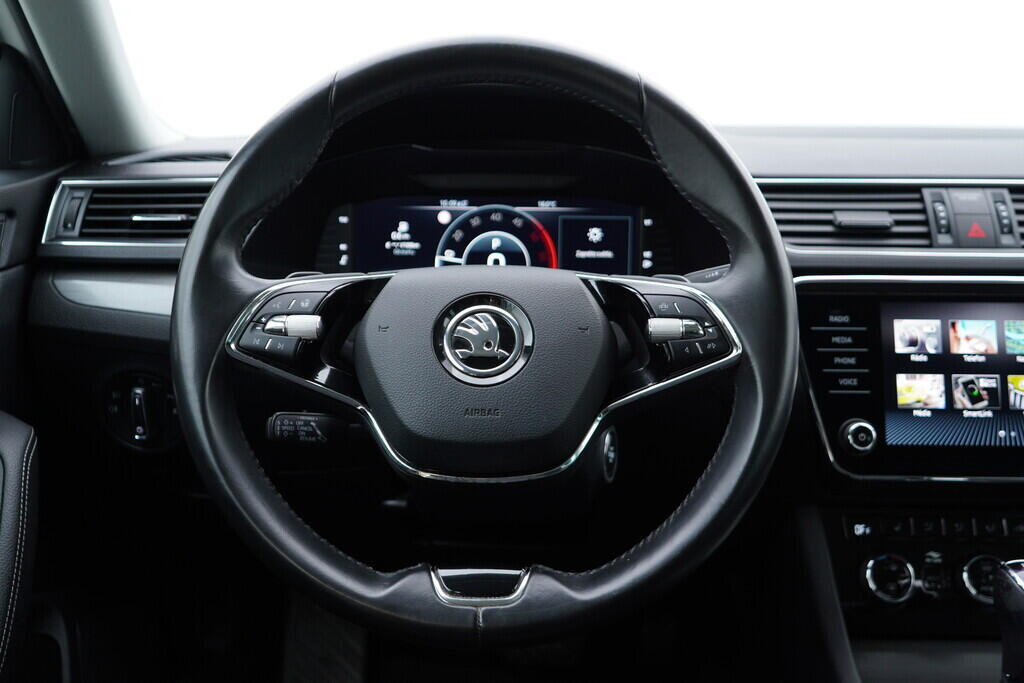 OV190V09226_28.webp_SUPERB Style 2.0 TDI 110 kW automat, DPH