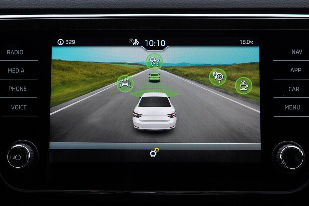 OV190V09226_30.webp_SUPERB Style 2.0 TDI 110 kW automat, DPH