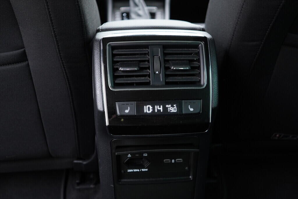 OV190V09226_38.webp_SUPERB Style 2.0 TDI 110 kW automat, DPH