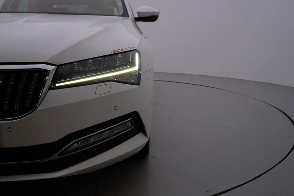 OV190V09226_46.webp_SUPERB Style 2.0 TDI 110 kW automat, DPH