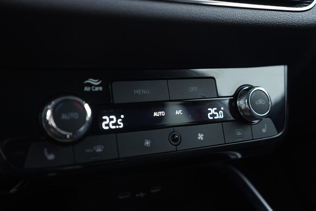 OV190V09238_34.webp_FABIA Selection 1.0 TSI 85 kW manuál, DPH