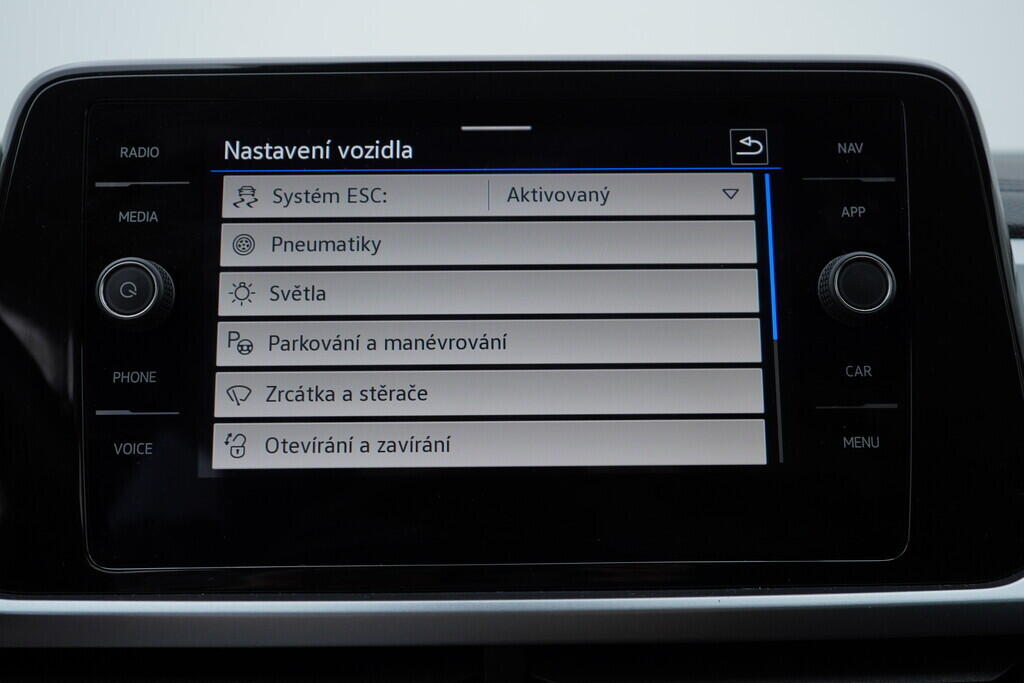 OV190V09241_34.webp_T-ROC Life 1.5 TSI 110 kW automat