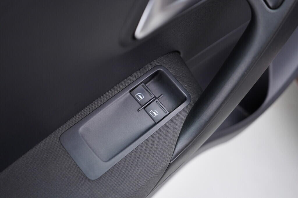 OV190V09243_20.webp_POLO Trendline  1.2 TSI 66 kW manuál