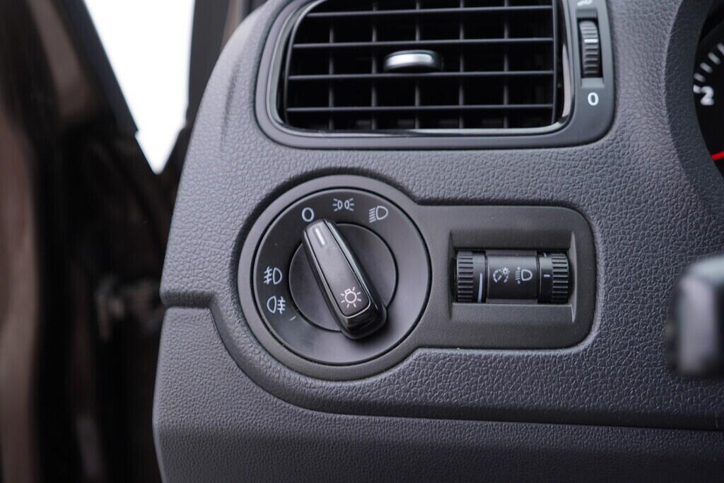 OV190V09243_26.webp_POLO Trendline  1.2 TSI 66 kW manuál