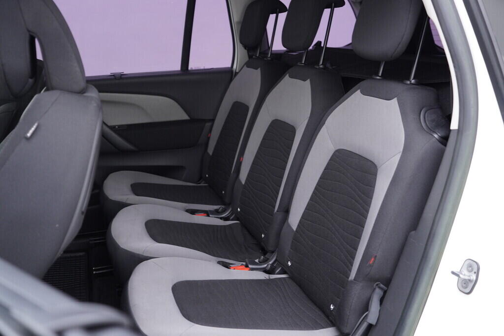 OV190V09245_40.webp_GRAND C4 PICASSO  2.0 Hdi 110 kW manuál