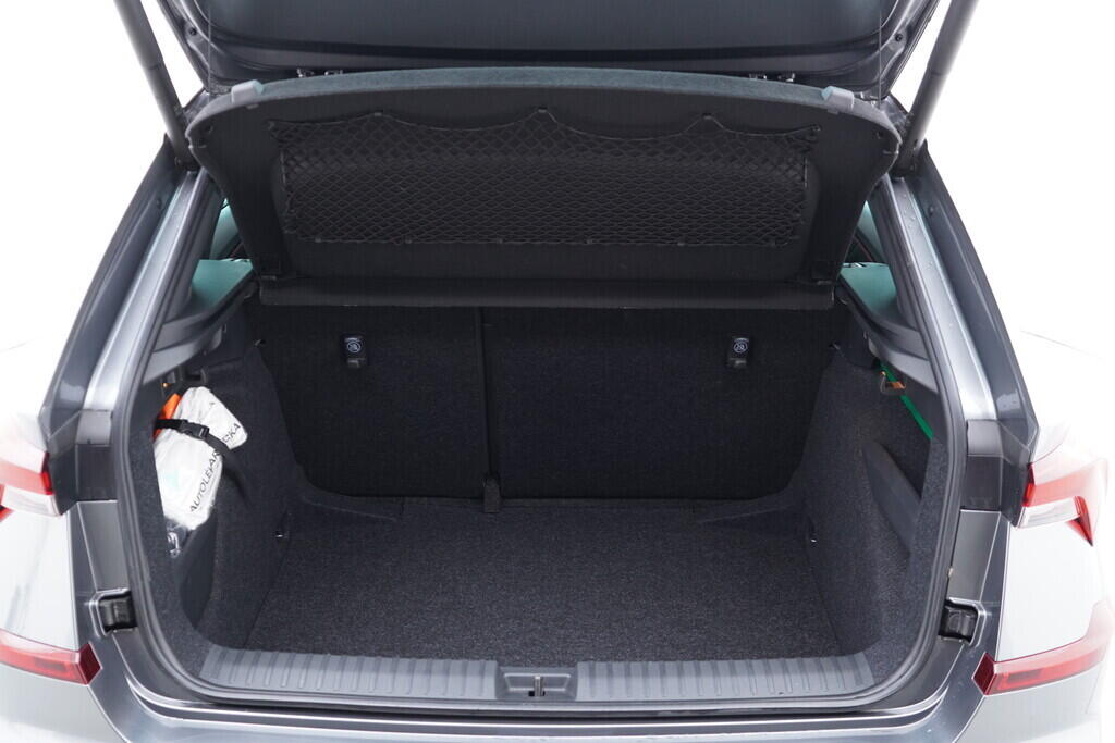 OV190V09249_44.webp_KAMIQ Monte Carlo 1.0 TSI 85 kW automat, DPH