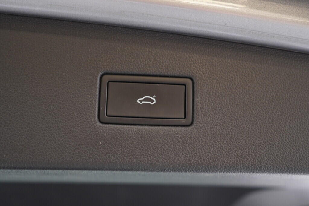 OV190V09254_38.webp_TIGUAN ALLSPACE LIFE 2.0 TDI 110 kW manuál, DPH