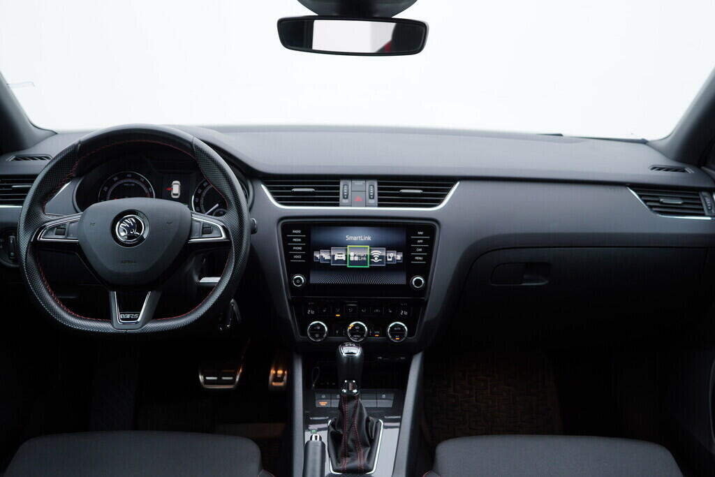 OV190V09255_27.webp_OCTAVIA RS 2.0 TSI 169 kW automat
