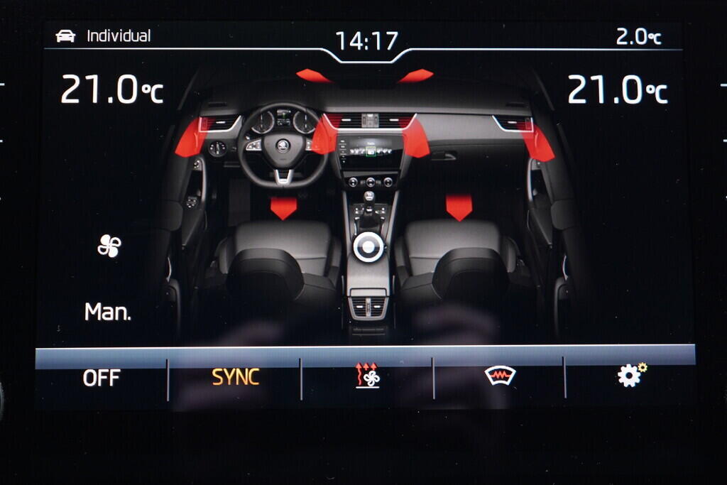 OV190V09255_32.webp_OCTAVIA RS 2.0 TSI 169 kW automat