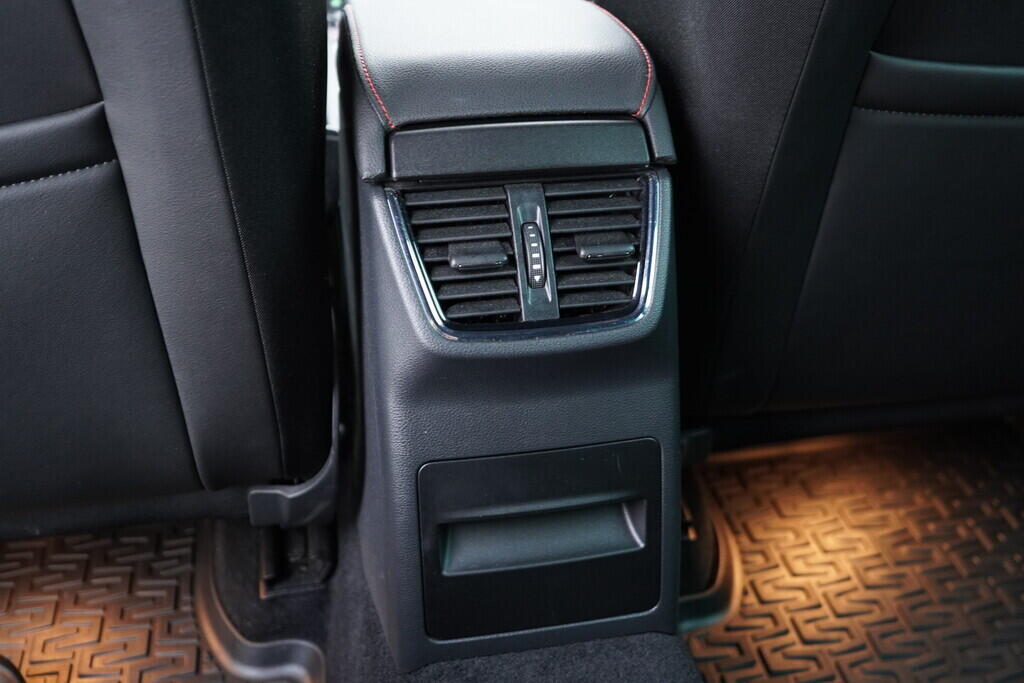 OV190V09255_37.webp_OCTAVIA RS 2.0 TSI 169 kW automat