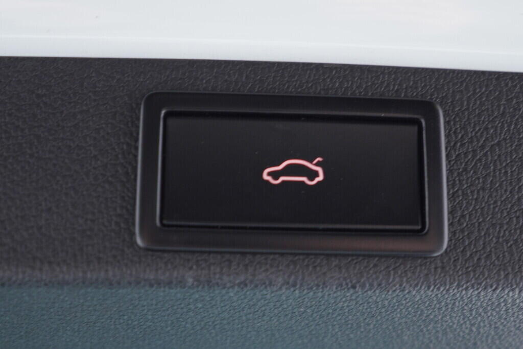 OV190V09255_39.webp_OCTAVIA RS 2.0 TSI 169 kW automat