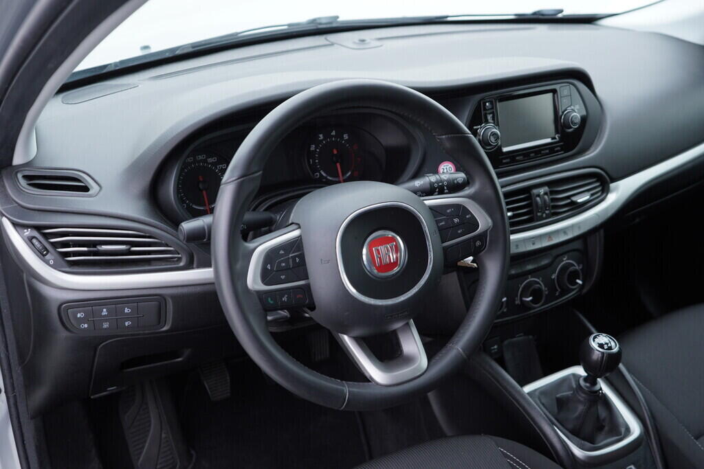 OV190V09258_21.webp_TIPO Easy   88 kW manuál