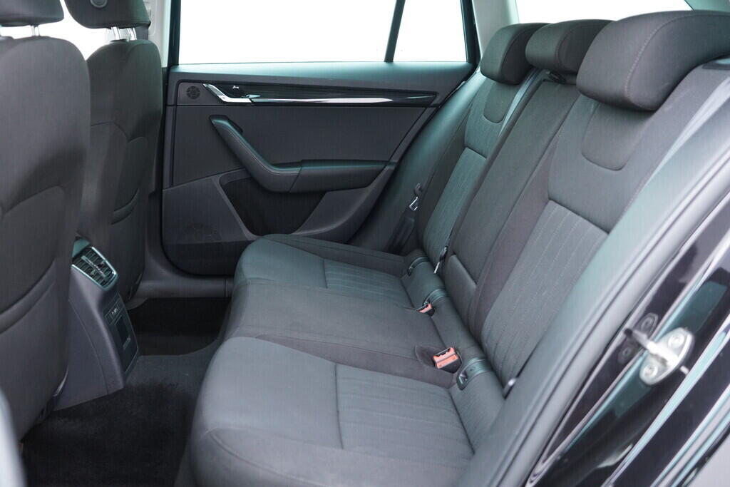 OV190V09259_38.webp_OCTAVIA Style 1.5 TSI 110 kW automat