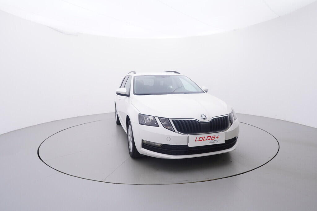 OV190V09263_17.webp_OCTAVIA Bussines 1.0 TSI 85 kW manuál, DPH