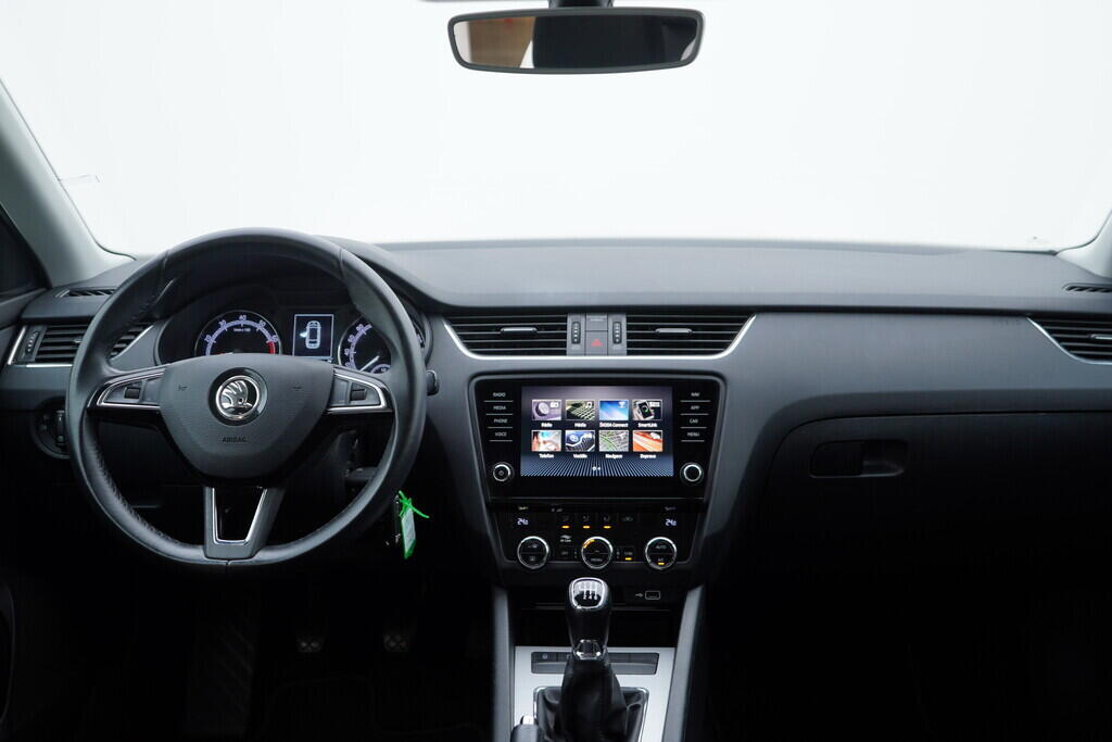 OV190V09263_26.webp_OCTAVIA Bussines 1.0 TSI 85 kW manuál, DPH