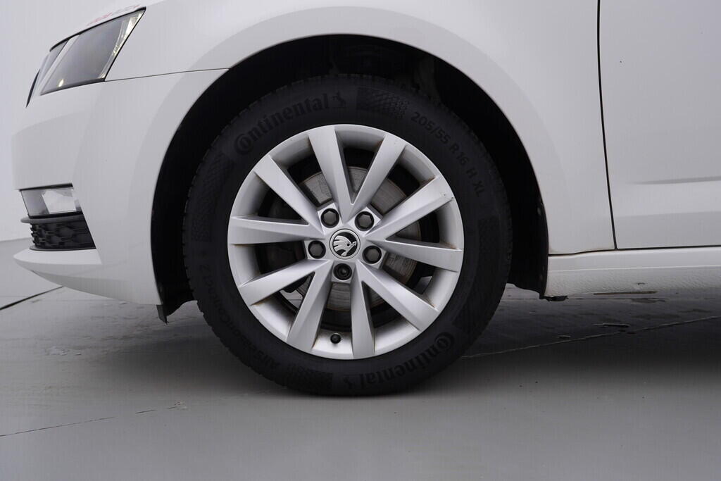 OV190V09263_40.webp_OCTAVIA Bussines 1.0 TSI 85 kW manuál, DPH