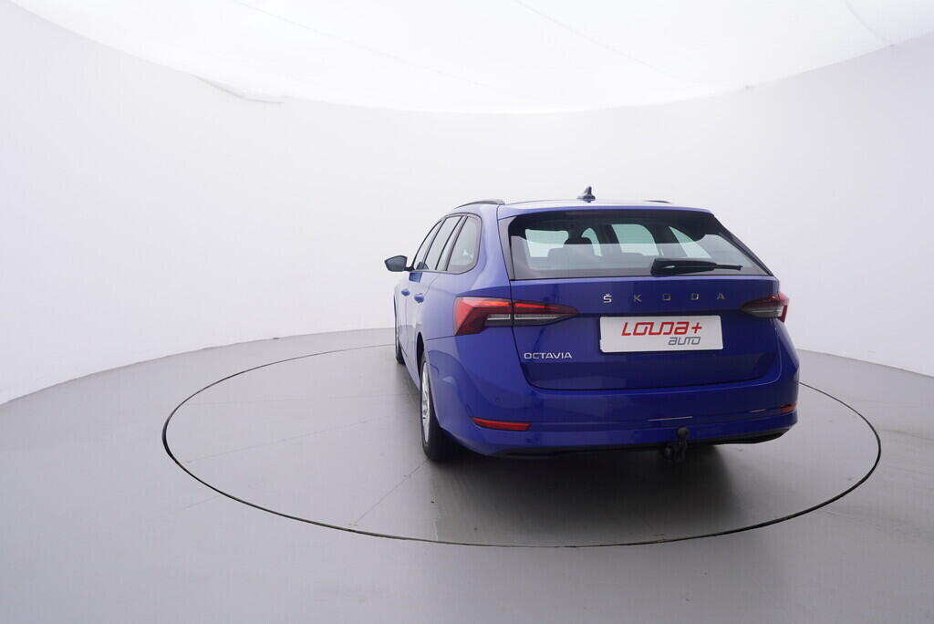 OV190V09265_13.webp_OCTAVIA Ambition 2.0 TDI 110 kW automat, DPH