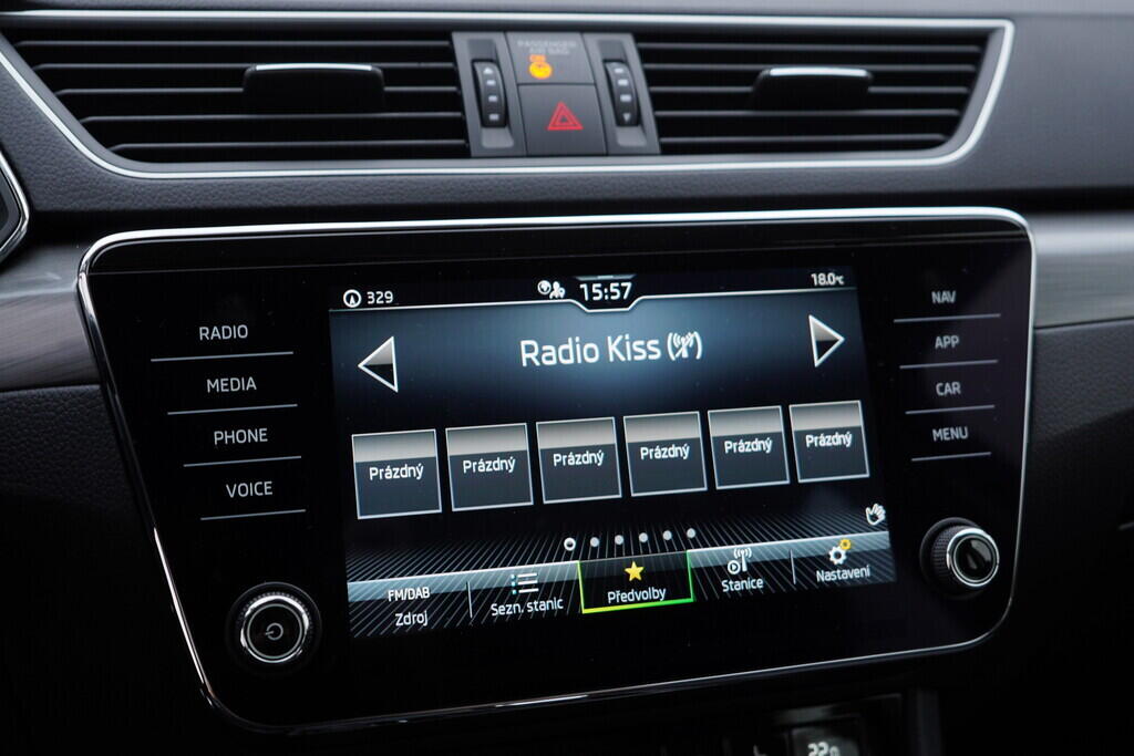 OV190V09266_30.webp_SUPERB Style 2.0 TDI 147 kW automat, DPH