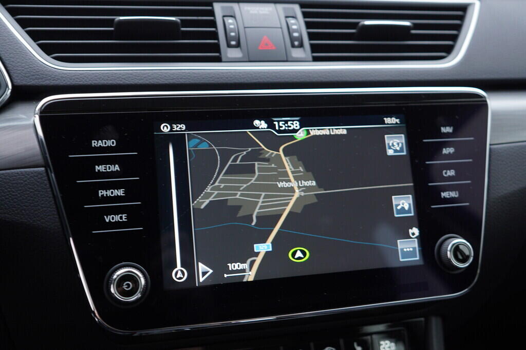 OV190V09266_32.webp_SUPERB Style 2.0 TDI 147 kW automat, DPH