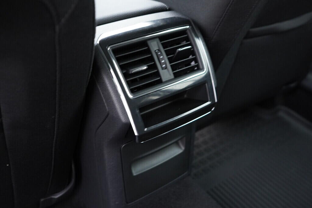 OV190V09266_37.webp_SUPERB Style 2.0 TDI 147 kW automat, DPH