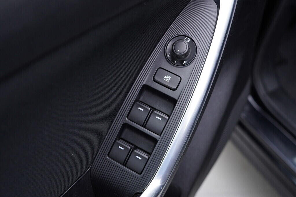 OV190V09271_20.webp_CX-5  2.0 Skyactiv-G 118 kW manuál