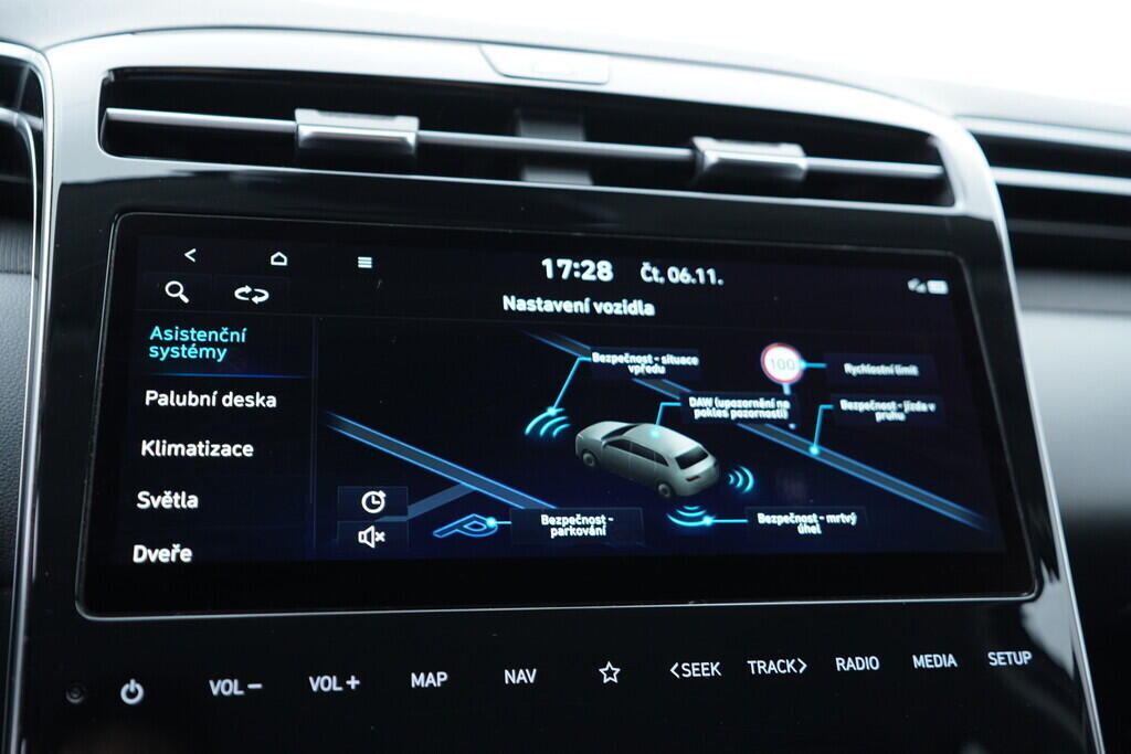 OV190V09275_31.webp_TUCSON Smart + Nav 1.6  110 kW manuál