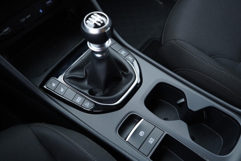 OV190V09275_34.webp_TUCSON Smart + Nav 1.6  110 kW manuál