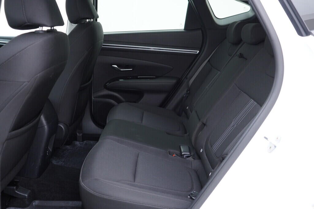 OV190V09275_36.webp_TUCSON Smart + Nav 1.6  110 kW manuál