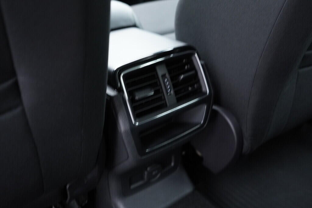 OV190V09277_34.webp_KAROQ Ambition 2.0 TDI 110 kW automat, DPH