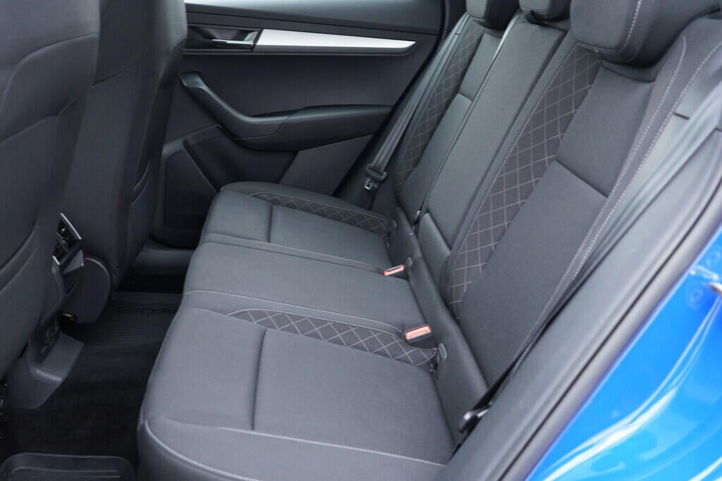 OV190V09277_35.webp_KAROQ Ambition 2.0 TDI 110 kW automat, DPH