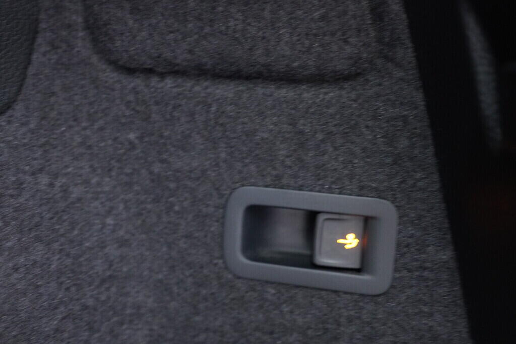 OV190V09277_39.webp_KAROQ Ambition 2.0 TDI 110 kW automat, DPH