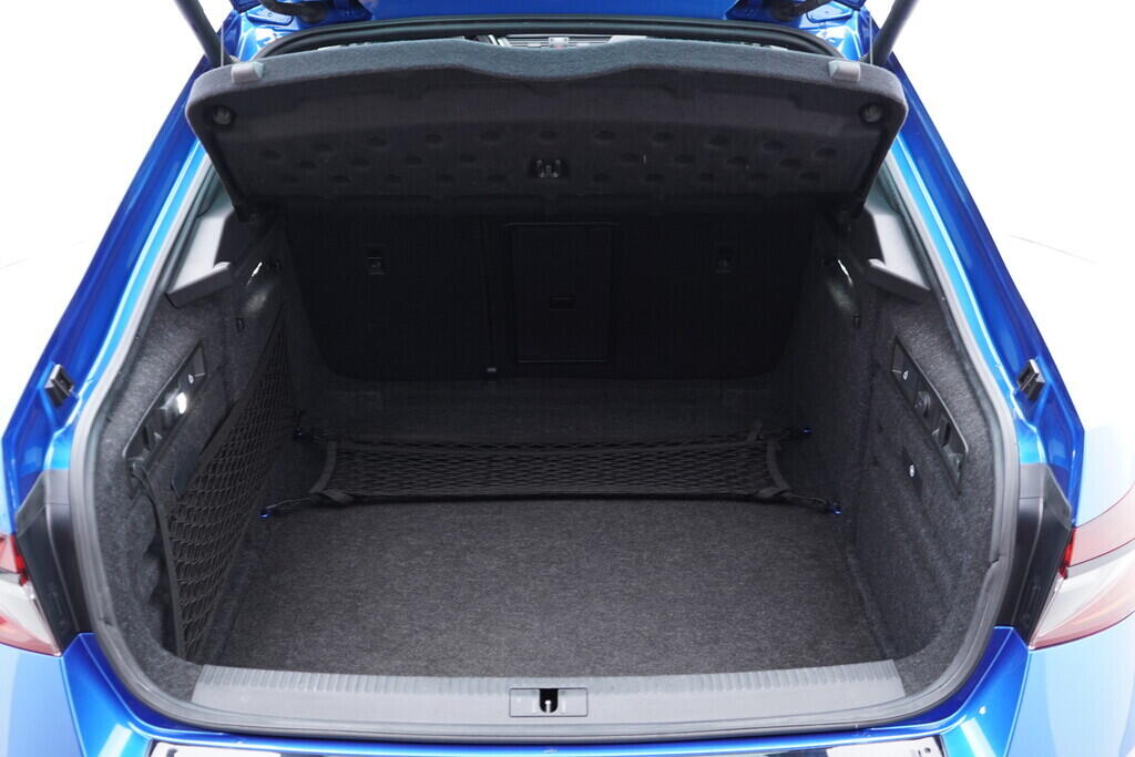 OV190V09281_44.webp_SUPERB SportLine 2.0 TSI 140 kW automat, DPH