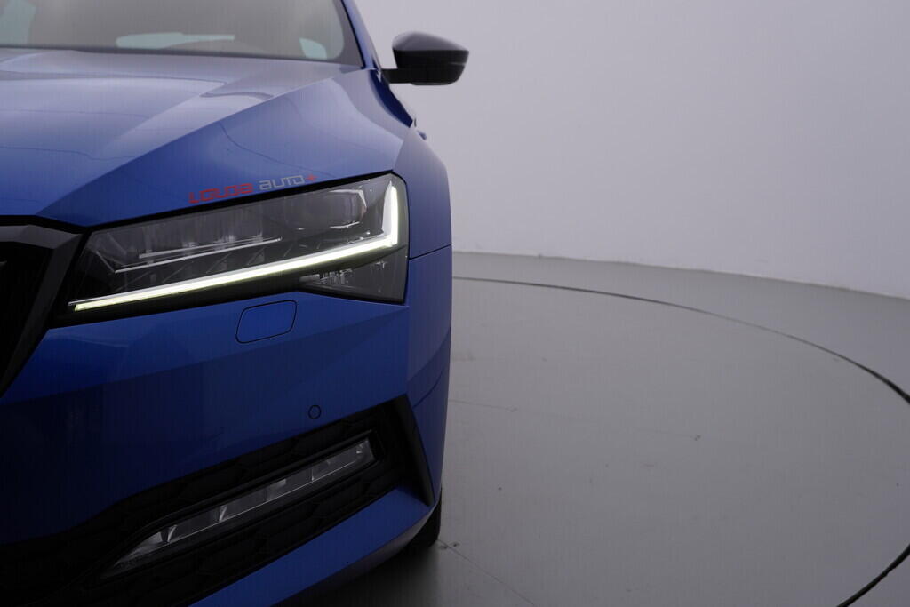 OV190V09281_51.webp_SUPERB SportLine 2.0 TSI 140 kW automat, DPH