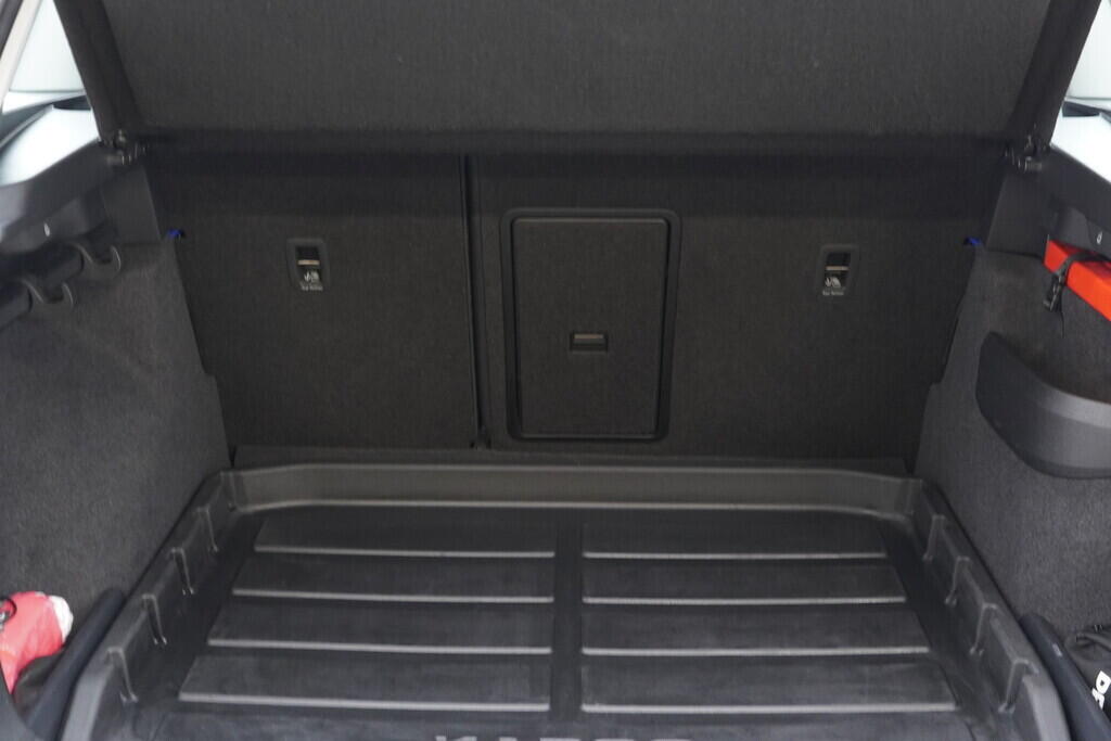 OV190V09285_36.webp_KAROQ Ambition 2.0 TDI 110 kW automat, DPH