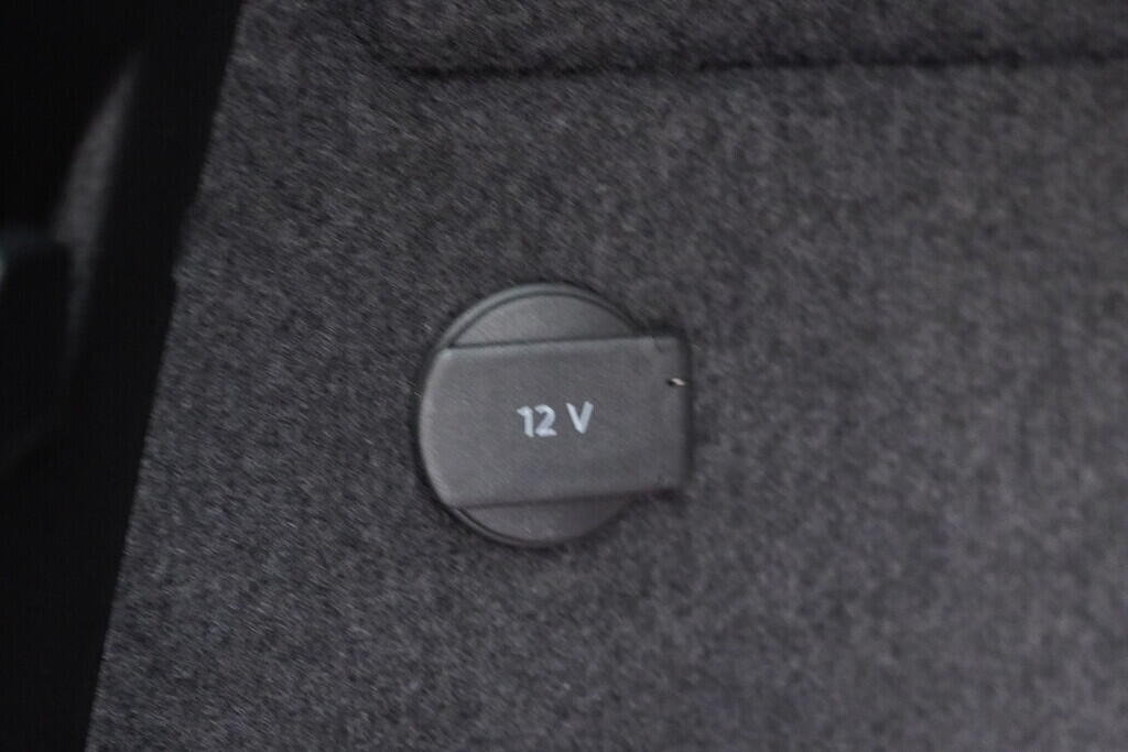 OV190V09285_38.webp_KAROQ Ambition 2.0 TDI 110 kW automat, DPH