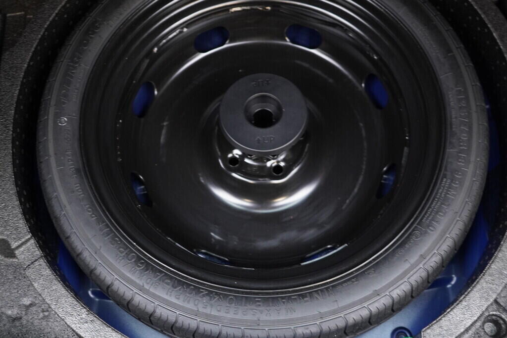 OV190V09285_40.webp_KAROQ Ambition 2.0 TDI 110 kW automat, DPH