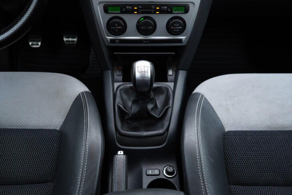 OV190V09286_31.webp_OCTAVIA RS 2.0 TDI 125 kW manuál