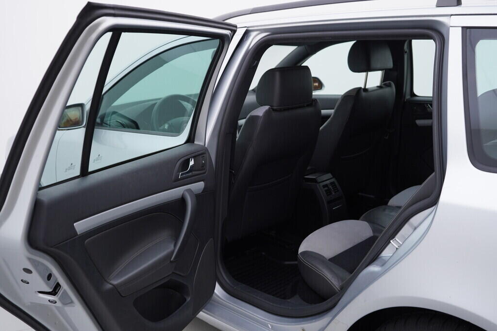 OV190V09286_32.webp_OCTAVIA RS 2.0 TDI 125 kW manuál