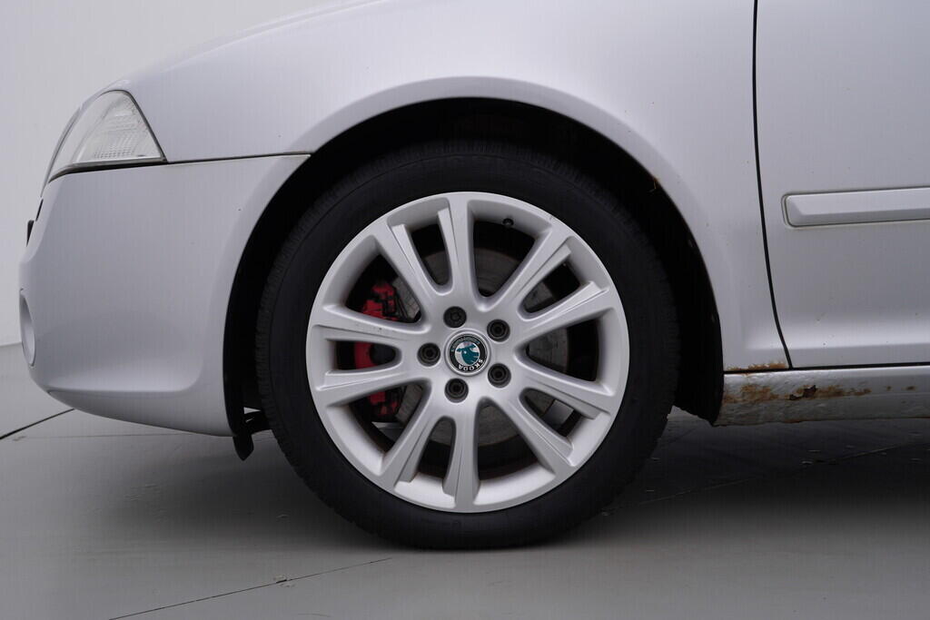 OV190V09286_37.webp_OCTAVIA RS 2.0 TDI 125 kW manuál