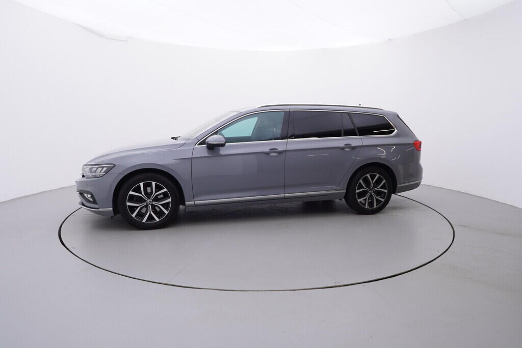 OV190V09291_11.webp_PASSAT VARIANT Elegance  2.0 TDI 110 kW manuál, DPH