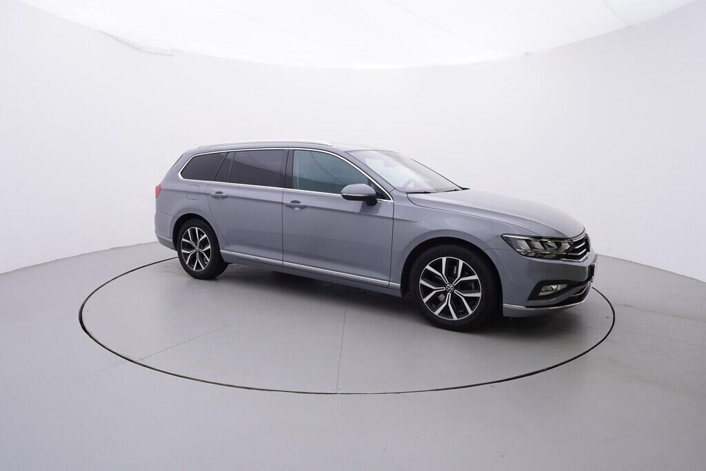 OV190V09291_16.webp_PASSAT VARIANT Elegance  2.0 TDI 110 kW manuál, DPH