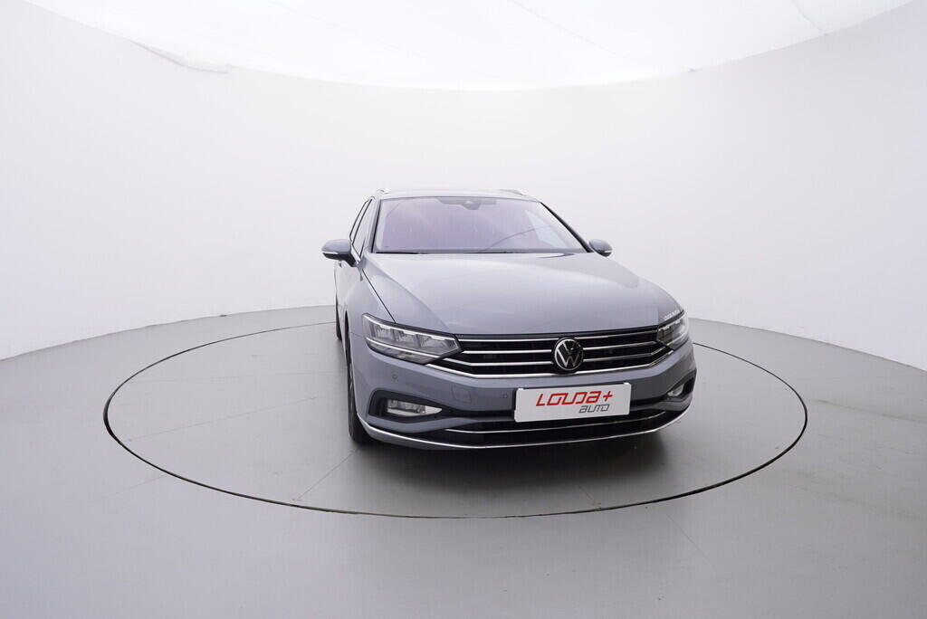 OV190V09291_17.webp_PASSAT VARIANT Elegance  2.0 TDI 110 kW manuál, DPH