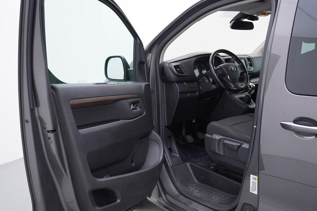 OV190V09293_18.webp_PROACE  2.0  110 kW manuál