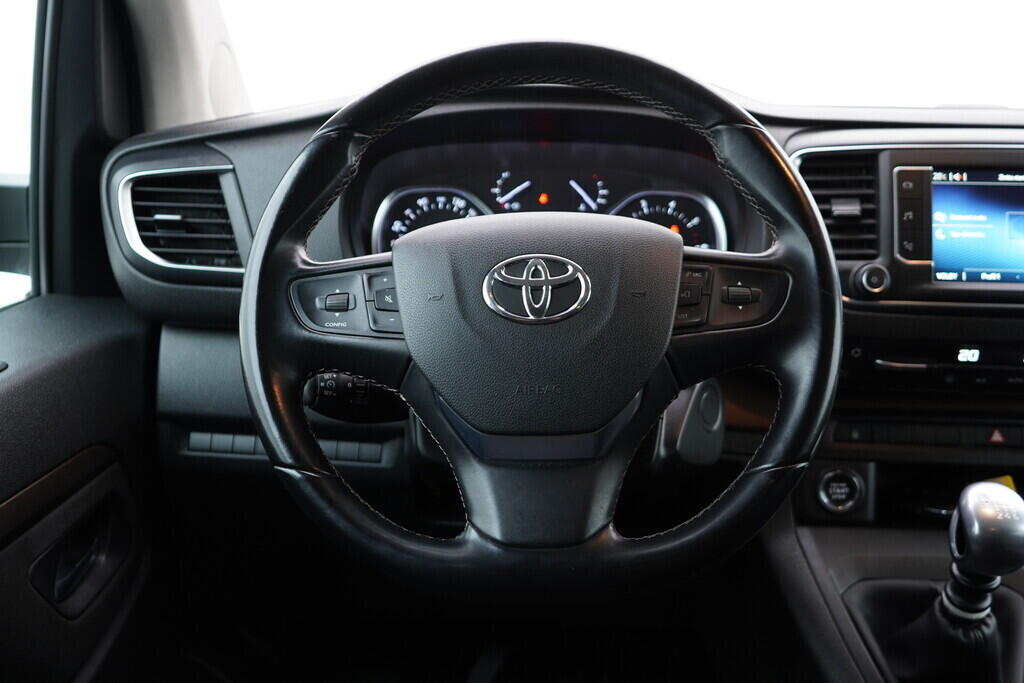 OV190V09293_27.webp_PROACE  2.0  110 kW manuál