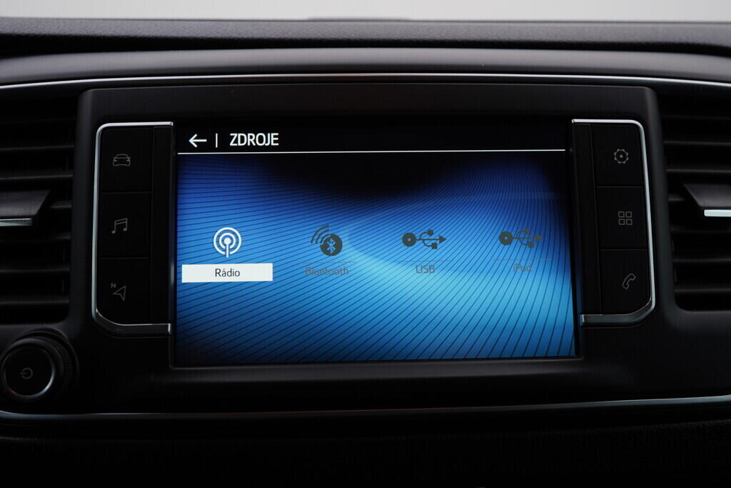 OV190V09293_29.webp_PROACE  2.0  110 kW manuál